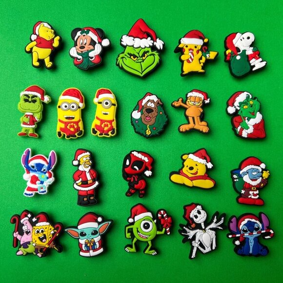 Christmas Crocs Shoe Charms Set of 21 - jibbitz Charms - Picture 1 of 3